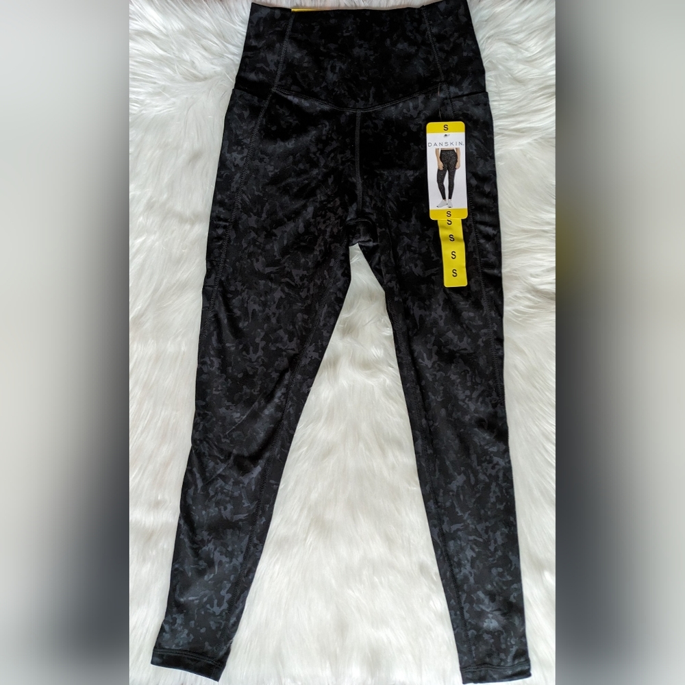 NWT Danskin black/grey brushed athletic full length polyester/spandex soft leggi